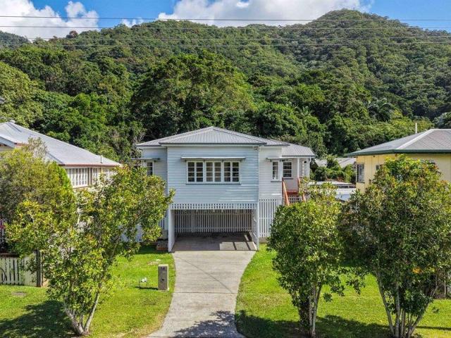 Charming Aeroglen Queenslander Renovated, Elevated and Just Minutes from the City