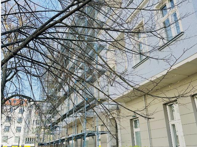 Charming Altbau Gem: 2 Room Apartment with Balcony & Fully furnished, Berlin Amsterdam Apartments for Rent