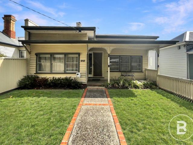 CHARMING AND CONVENIENT LIVING IN THE HEART OF REDAN
