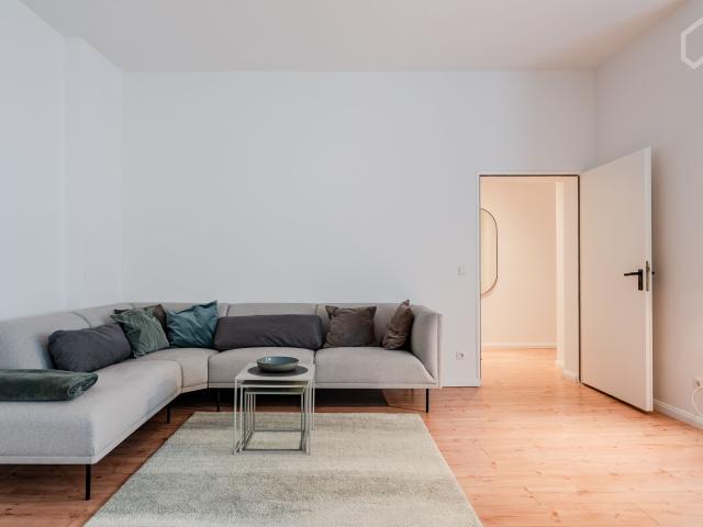 CHARMING AND ELEGANT APARTMENT