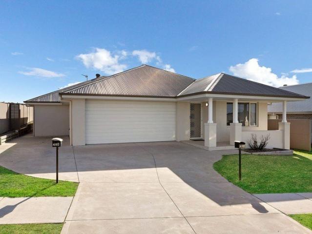 Charming and Modern 2 Bedroom Duplex in Prime North Rothbury Location