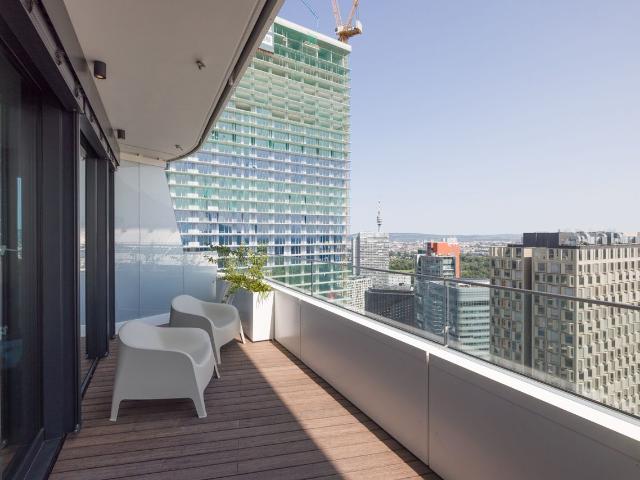 Charming and neat apartment great view! Huge Balcony + Pool + Sauna + Gym, Vienna Amsterdam Apartments for Rent