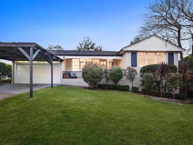 Charming and stylish single level living with endless possibilities