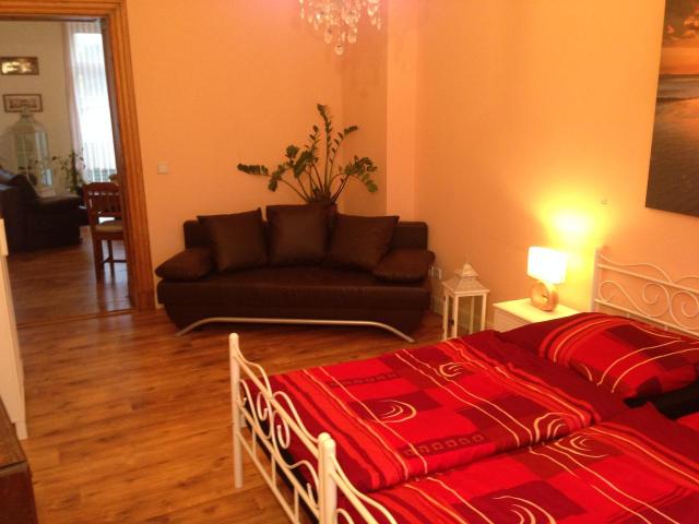Charming and perfect studio in Niederschönhausen, Berlin Amsterdam Apartments for Rent