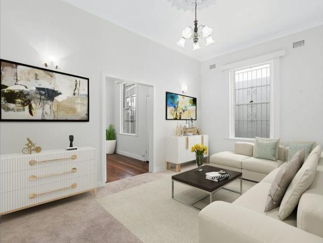 Charming and Perfectly Positioned three bedroom home!