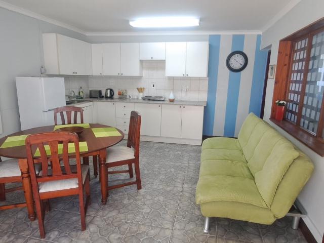 Charming and well maintained furnished cottage