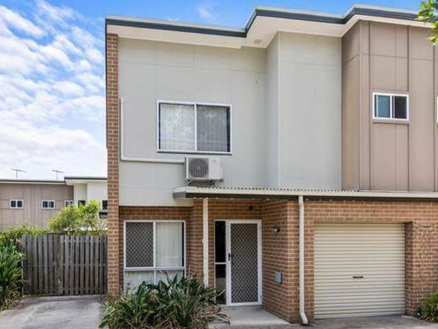 Charming and welldesigned townhouse in Bundamba