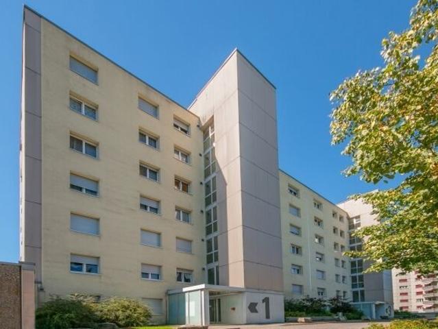 Charming apartment a stone’s throw from the center