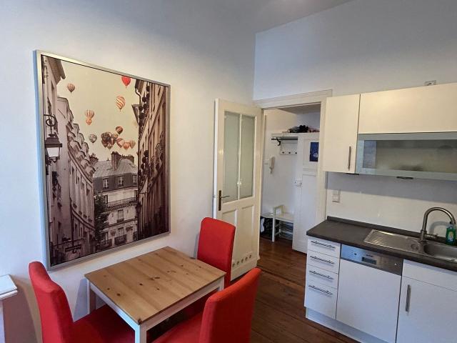 Charming Apartment, Berlin Amsterdam Apartments for Rent
