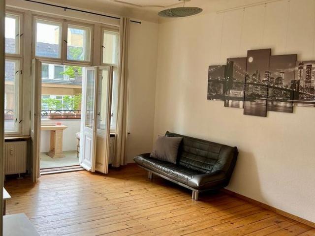 Charming apartment in a historic building with a loggia