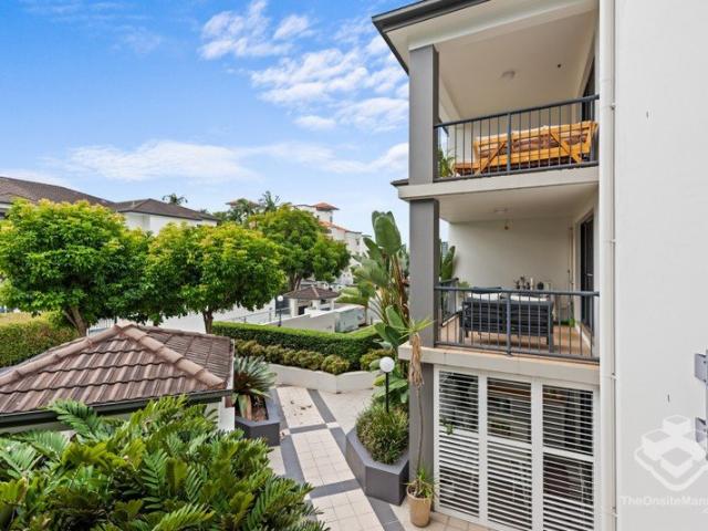 Charming Apartment in a Prime Location!