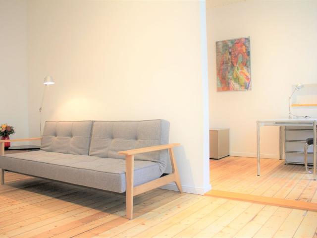 Charming apartment in Hanover List, Hannover Amsterdam Apartments for Rent