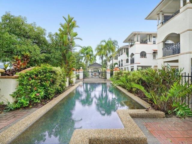 CHARMING APARTMENT IN SOUGHT AFTER LOCATION!