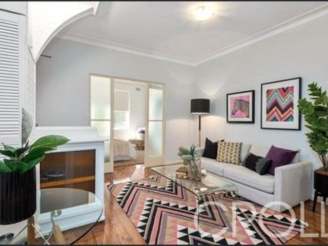 Charming Apartment In Serene Locale