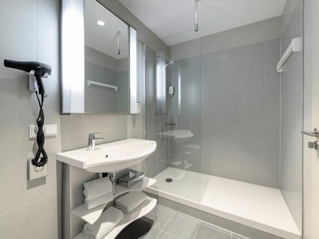 Charming apartment in quiet street, Frankfurt Amsterdam Apartments for Rent