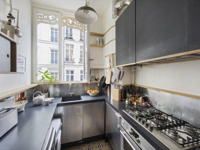 Charming apartment in the center of Paris, Paris Amsterdam Apartments for Rent