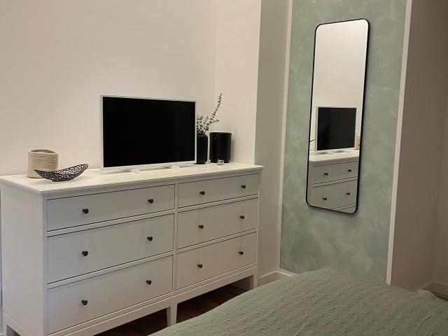 Charming apartment in the popular Weißer Hirsch villa district for 4 people, Dresden Amsterdam Apartments for Rent