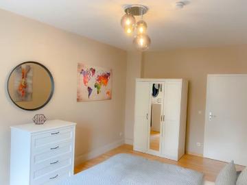 Charming Apartment on Wiesenau, Frankfurt Amsterdam Apartments for Rent