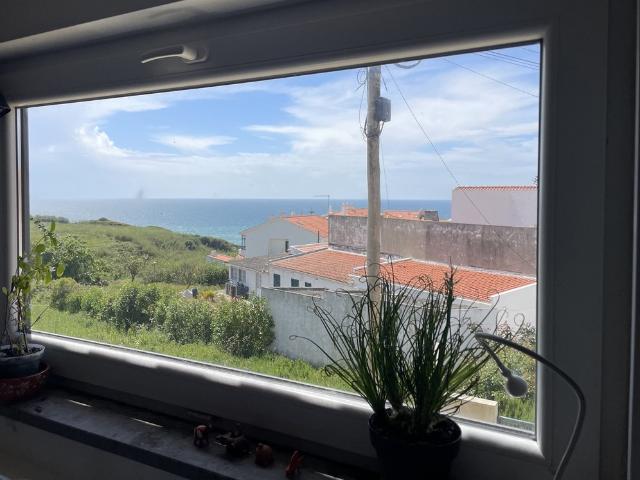 Charming Apartment Near the Sea in São Bernardino