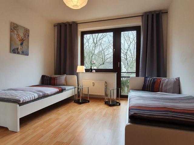 Charming apartment with 2 bathrooms near City on the forest, Dusseldorf Amsterdam Apartments for Rent
