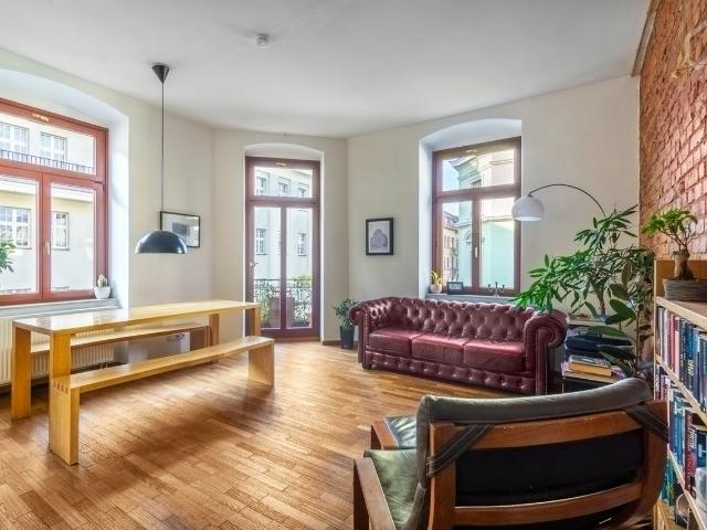 Charming apartment with balcony in Dresden's trendy hip district, Dresden Amsterdam Apartments for Rent
