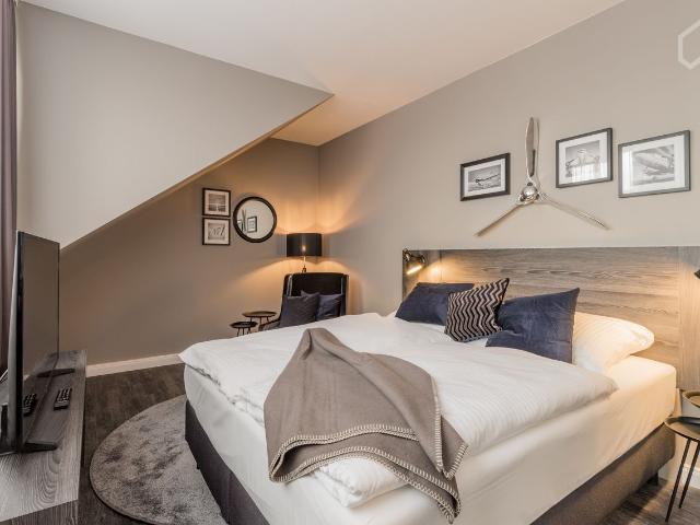 Charming apartment with hotel service in Berlin Adlershof, Berlin Amsterdam Apartments for Rent