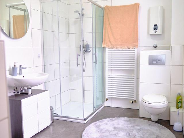 Charming apartment: XL terrace, kingsize bed. Your retreat for comfort & relaxation!, Mulheim an der Ruhr Amsterdam Apartments for Rent