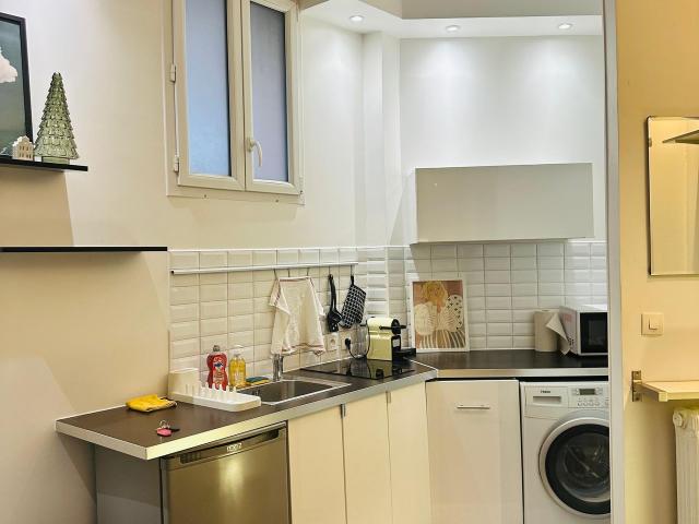 Charming appartment in Montmartre, Paris Amsterdam Apartments for Rent