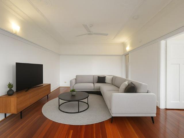 Charming Art deco 2 Bedroom Unit in BSH Catchment
