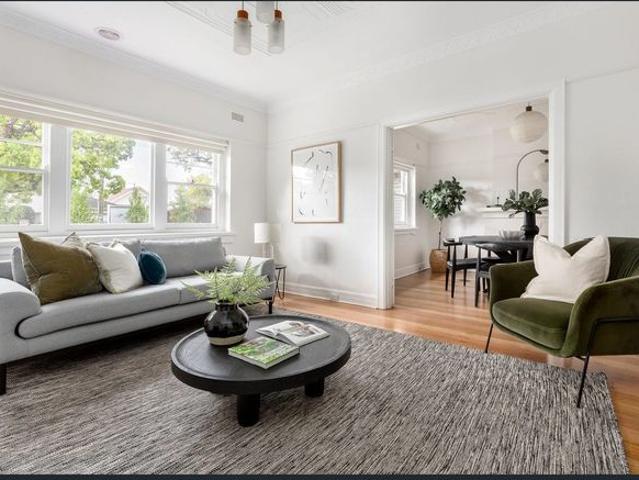 Charming Art Deco Home with Beautiful Large Outdoor Spaces