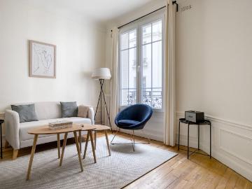 Charming Auteuil One Bedroom Apartment Awaits!, Paris Amsterdam Apartments for Rent
