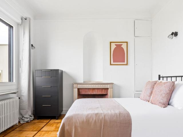 Charming Auteuil Apartment with Stunning Balcony Views, Paris Amsterdam Apartments for Rent