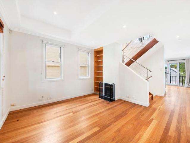 Charming Balmain Terrace in an Unbeatable Village Setting