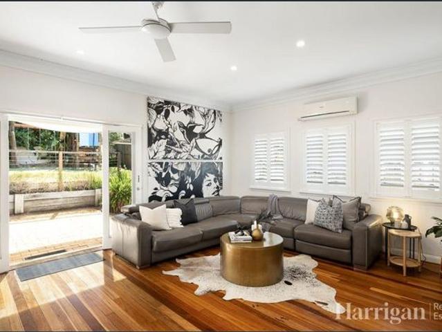 Charming Bardon Abode