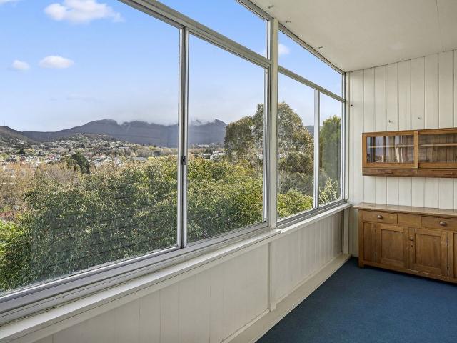 Charming Battery Point Home