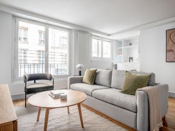 Charming Batignolles Two Bedroom Retreat, Paris Amsterdam Apartments for Rent