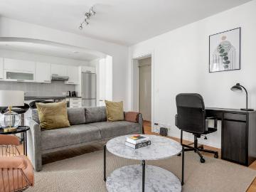 Charming Batignolles: Your Parisian Retreat, Paris Amsterdam Apartments for Rent