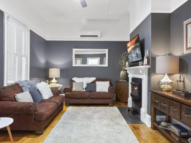 Charming & Beautiful Family Home in a Great Location