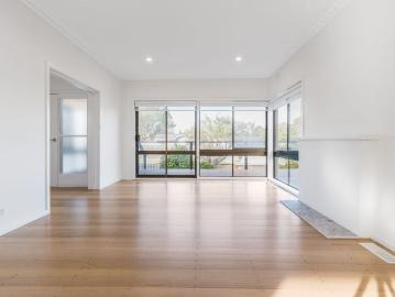 Charming Belmont Living