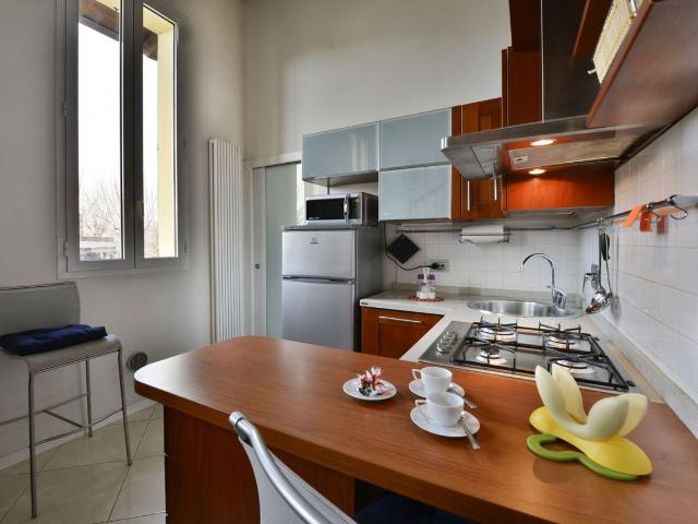 Charming Bologna Loft with Mezzanine, Bologna Amsterdam Apartments for Rent