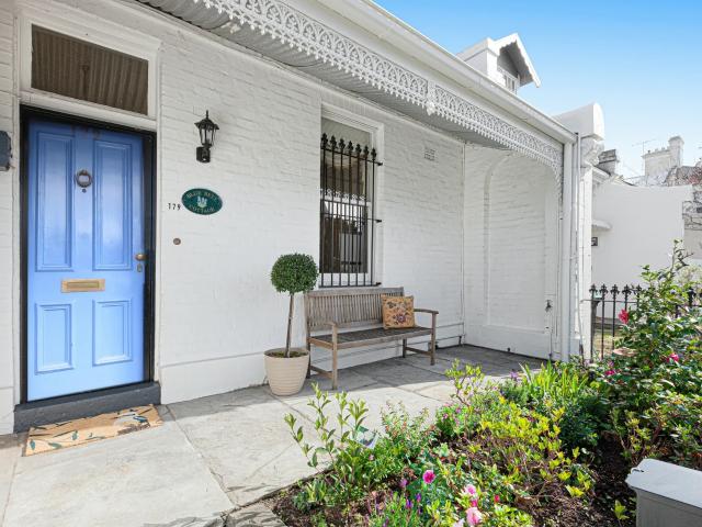 Charming Bluebell Cottage in Prestigious East Melbourne