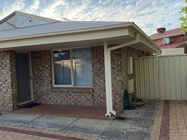 Charming Brompton Home with Space, Convenience & Semi Furnished Option