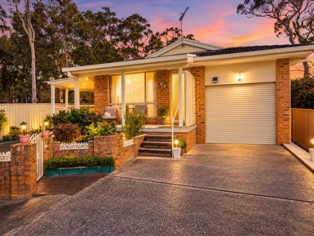 Charming Brick & Tile Home in a Convenient Summerland Point Setting