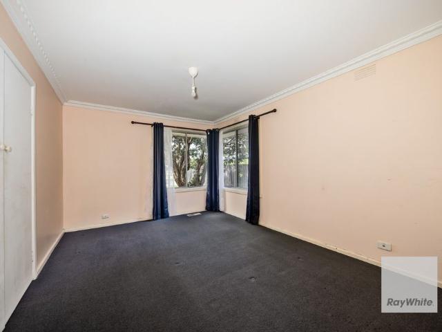 Charming Brick Family Home in Peaceful Leafy Street