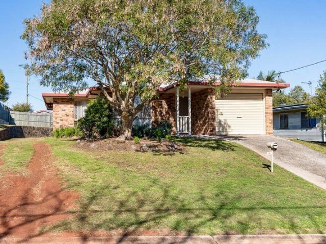 Charming Brick Home in Quiet Cul De Sac