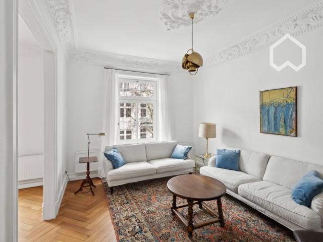 Charming, bright flat in an historic building in the heart of the Grindel district Rotherbaum