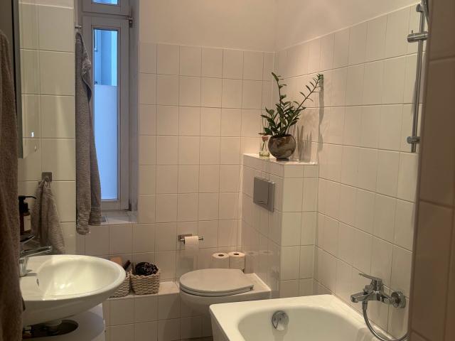 Charming, bright old building apartment in the heart of Prenzlauer Berg/Mitte, Berlin Amsterdam Apartments for Rent