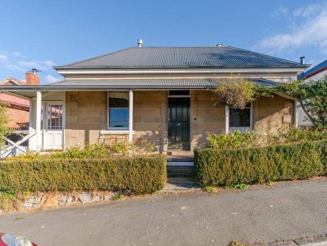 Charming c1860 Sandstone Home with River Views