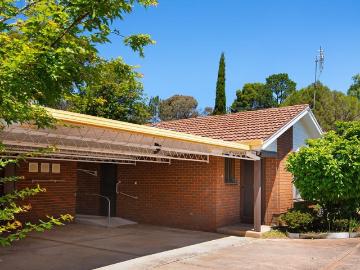 Charming Castlemaine Unit Ideal for Investors or Downsizers