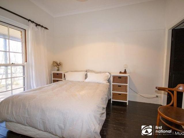 CHARMING CBD LIVING WITH SPACE AND CONVENIENCE